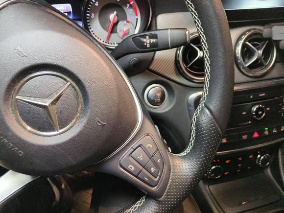 [苏州·苏E] 二手奔驰奔驰GLA2016款 GLA 220 4MATIC 豪华型