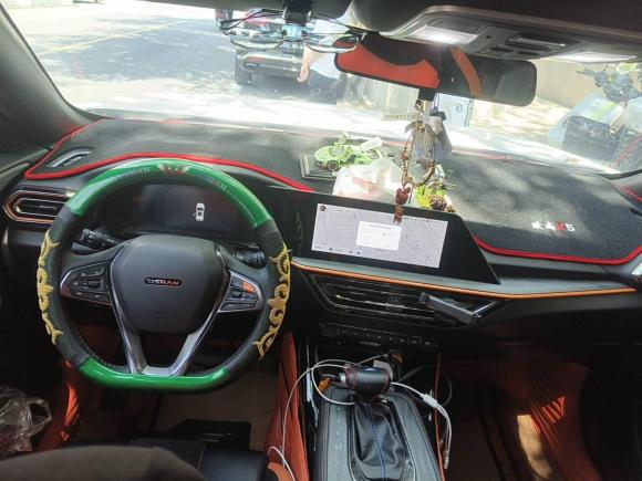 [上海·苏U] 二手长安欧尚长安欧尚X52022款 运动版 1.5T DCT飓风音速