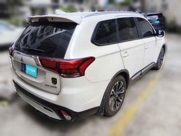 [广州·粤A] 二手三菱欧蓝德2019款 2.0L 两驱畅享版 5座 国VI