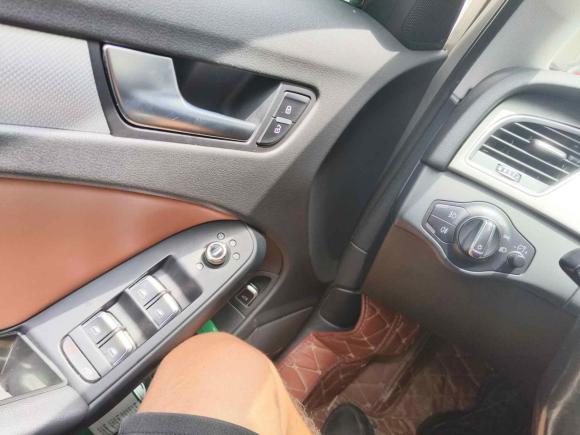 [深圳·粤S] 二手奥迪奥迪A4L2016款 35 TFSI 典藏版 自动标准型