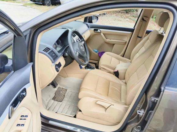 [合肥·皖A] 二手大众途安2011款 1.4T DSG智雅版5座