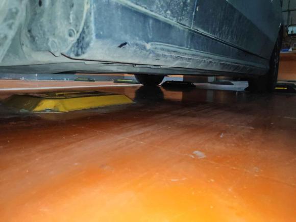 [武汉·鄂A] 二手奔驰奔驰C级2018款 C 200 运动版