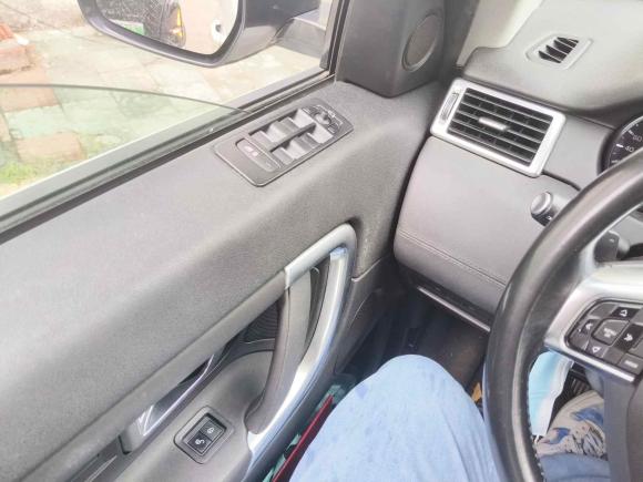 [湖州·浙J] 二手路虎发现神行2015款 2.0T SE