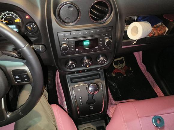 [杭州·浙A] 二手Jeep自由客2014款 2.4L 运动版