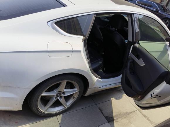 [南京·苏A] 二手奥迪奥迪A52017款 Sportback 40 TFSI 时尚型