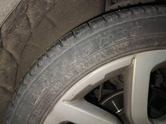 [西安·陕U] 二手路虎揽胜极光2013款 2.0T 5门耀动版