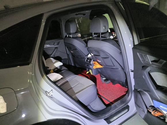 [上海·沪A] 二手奥迪奥迪Q5L Sportback2021款 40 TFSI 上市特别版