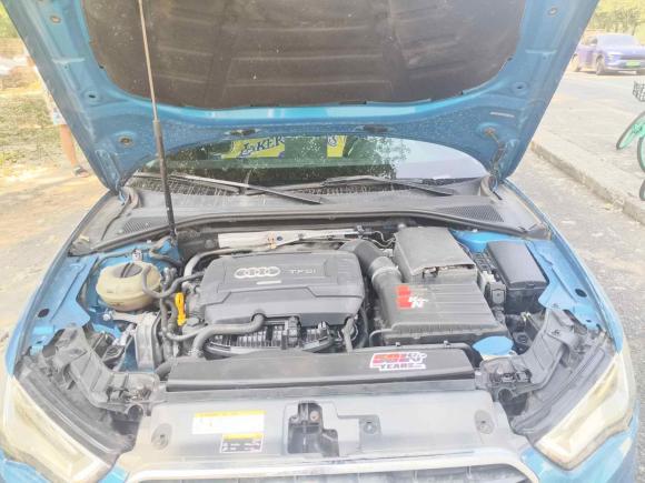 [北京·辽A] 二手奥迪奥迪A32015款 Limousine 40 TFSI 自动舒适型