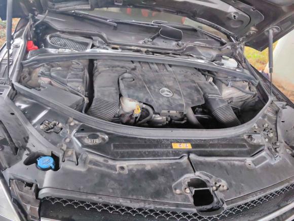 [武汉·鄂A] 二手奔驰奔驰R级2015款 R 400 4MATIC 商务型