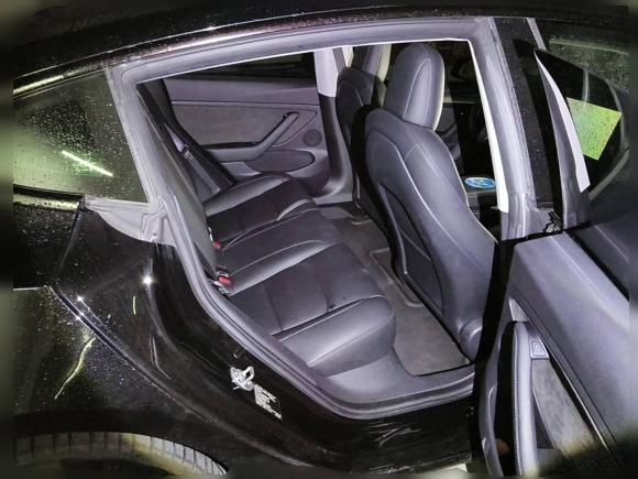 [佛山·粤A] 二手特斯拉Model 32021款 改款 标准续航后驱升级版 3D1