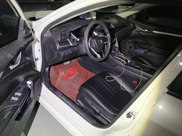 [西安·皖A] 二手本田思域2016款 220TURBO CVT豪华版