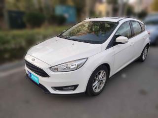 福特福克斯2015款两厢EcoBoost125自动超能风尚型