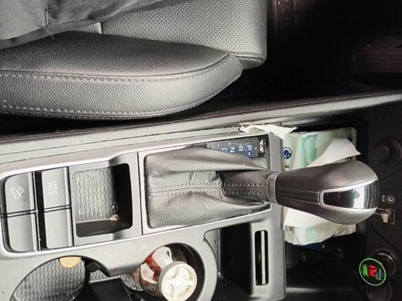 [广州·粤F] 二手现代途胜2015款 1.6T 双离合两驱智能型