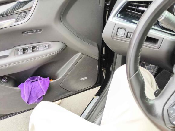 [温州·渝D] 二手凯迪拉克凯迪拉克XT62021款 28T 六座豪华型