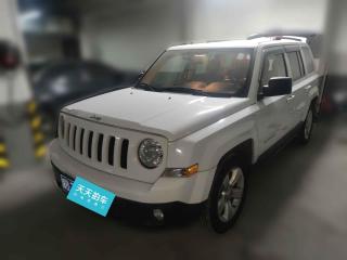 Jeep自由客2014款 2.4L 运动版