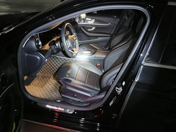 [苏州·苏E] 二手奔驰奔驰E级2020款 E 300 L 运动时尚型