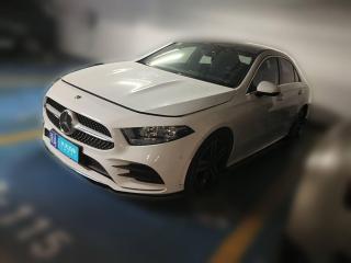 奔驰奔驰A级2019款 A 180 L 运动轿车