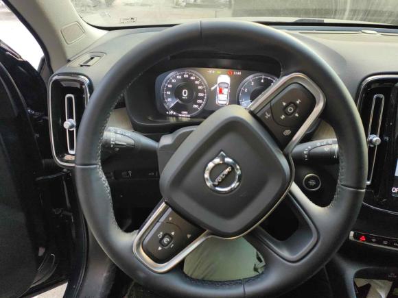 [北京·川G] 二手沃尔沃沃尔沃XC402022款 T4 四驱智远豪华版