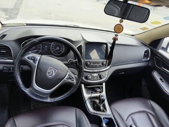 [苏州·苏E] 二手宝骏宝骏5602015款 1.8L 手动豪华型