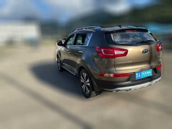 [深圳·黑A] 二手起亚智跑2014款 2.0L 自动两驱版DLX