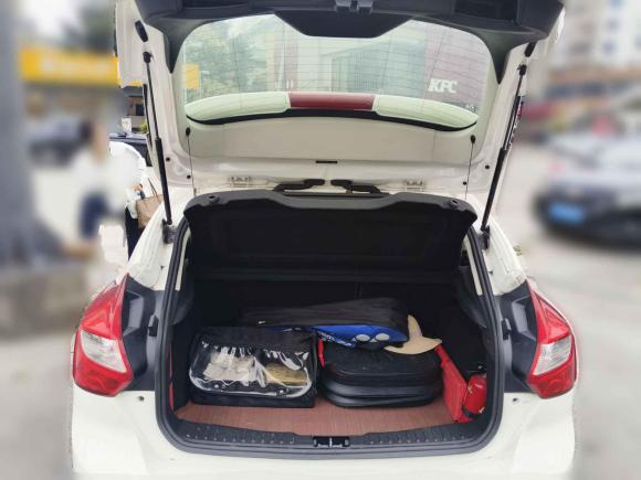 [佛山·豫R] 二手福特福克斯2012款 两厢 1.6L 自动风尚型