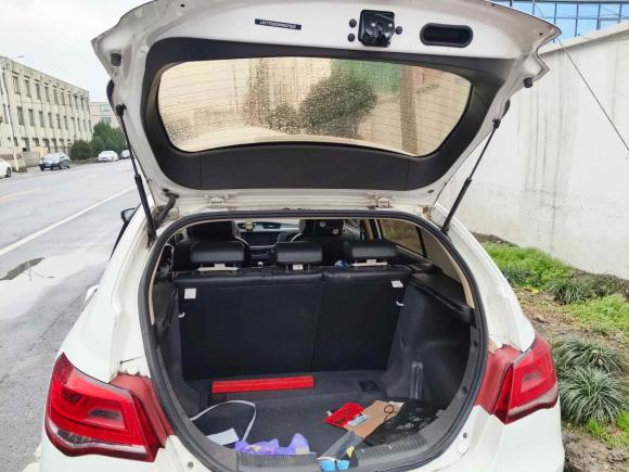 [杭州·豫R] 二手吉利汽车帝豪2017款 两厢RS百万款 1.5L 手动向上版