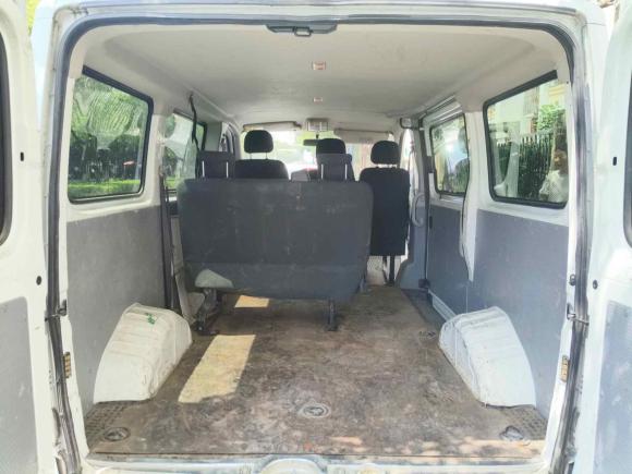 [南京·苏C] 二手上汽大通MAXUS新途V802021款 2.0T 手动经典傲运通短轴超低顶5/6座