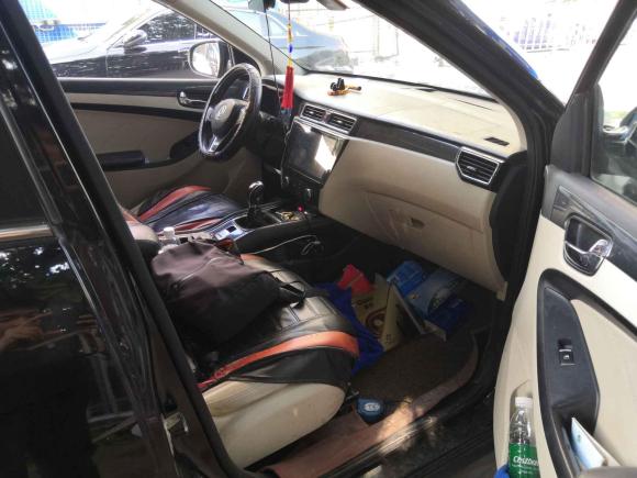 [深圳·粤L] 二手东风风光风光5802016款 1.5T 手动豪华型