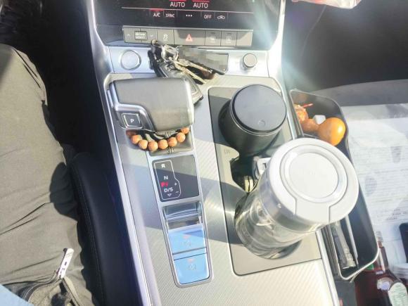 [苏州·苏U] 二手奥迪奥迪A62020款 Avant 先锋派 45 TFSI 臻选动感型