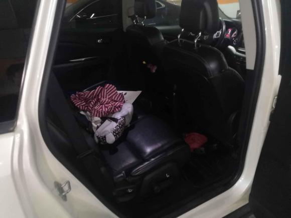 [无锡·苏B] 二手道奇酷威2013款 2.4L 两驱尊尚版