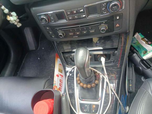 [佛山·粤Y] 二手雪铁龙雪铁龙C52013款 2.3L 自动悦享型