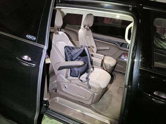 [上海·沪D] 二手大众威然2022款 330TSI 豪华版