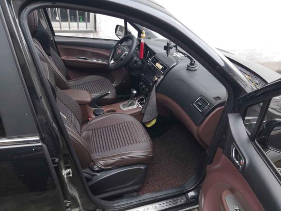 [无锡·苏B] 二手东风风行景逸X52016款 1.6L CVT尊享型