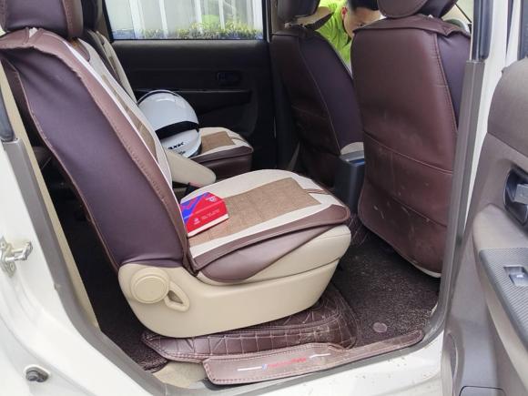 [无锡·苏B] 二手五菱汽车五菱宏光2016款 1.5L 改款S舒适型