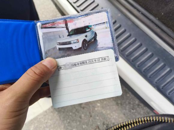 [温州·浙C] 二手路虎揽胜运动版2013款 3.0 TDV6 柴油版