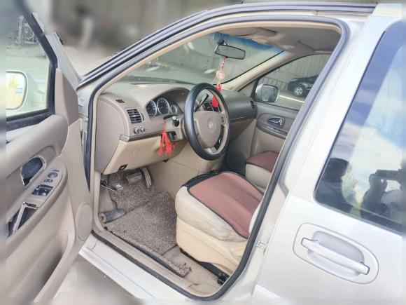 [南昌·赣A] 二手别克别克GL82012款 2.4L BASE舒适版