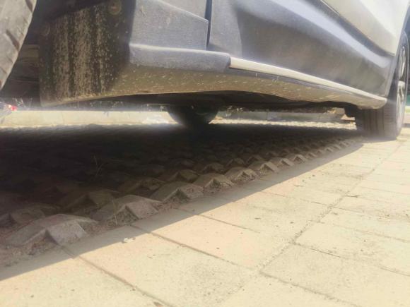 [青岛·鲁B] 二手现代胜达2013款 2.4L 自动四驱尊贵型