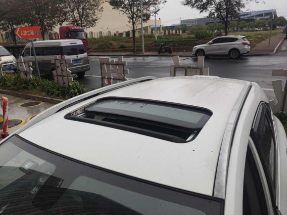 [南京·苏L] 二手东南东南DX32016款 1.5L 手动尊贵型