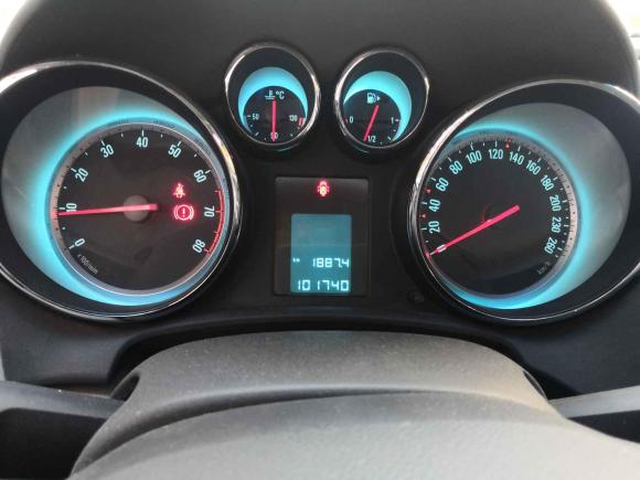 [上海·沪C] 二手别克英朗2013款 XT 1.6L 手动进取版