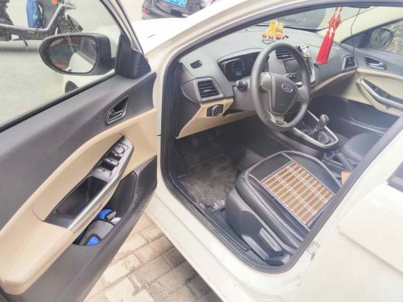 [苏州·苏E] 二手福特福睿斯2017款 1.5L 手动舒适型