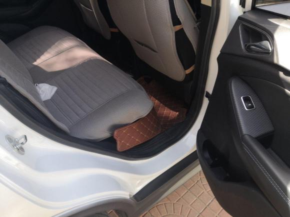 [济南·鲁A] 二手比亚迪元新能源2018款 EV360 智联炫酷型