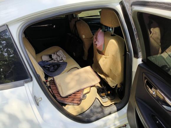 [青岛·鲁B] 二手雪铁龙世嘉2016款 经典 三厢 1.6L 手动品尚型