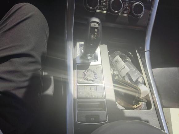 [苏州·苏E] 二手路虎揽胜运动版2014款 3.0 SC V6 HSE