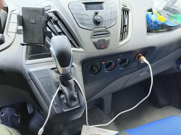 [杭州·浙A] 二手福特全顺2019款 2.0T汽油自动多功能商用车短轴低顶6座国VI