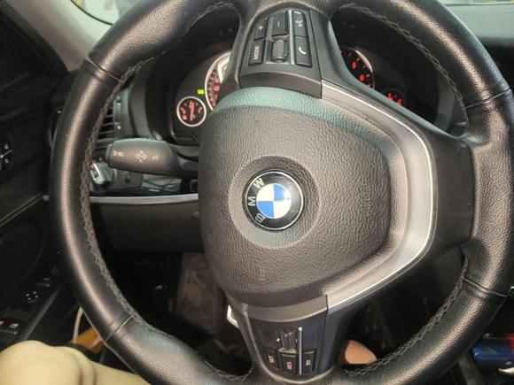 [上海·沪A] 二手宝马宝马X42014款 xDrive20i X设计套装