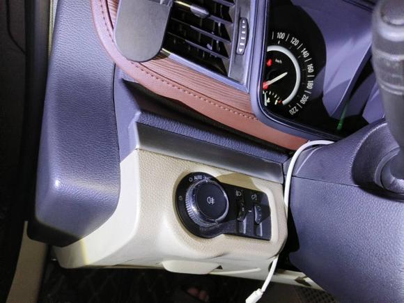 [深圳·粤B] 二手别克别克GL82017款 25S 舒适型 国V