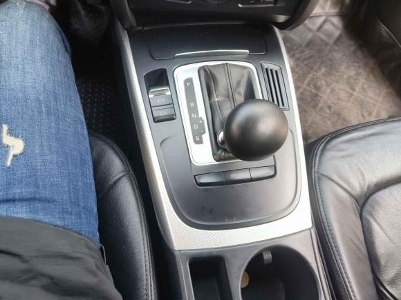 [武汉·鄂A] 二手奥迪奥迪A4L2011款 2.0 TFSI 标准型