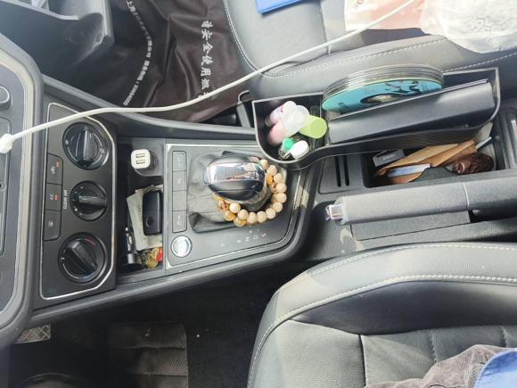 [上海·沪C] 二手大众朗逸2017款 1.6L 自动舒适版