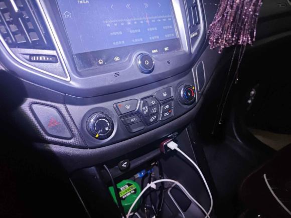 [南通·沪C] 二手奇瑞瑞虎52016款 2.0L 手动家悦信赖版