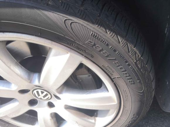 [深圳·粤B] 二手大众辉腾2012款 3.0L 行政型